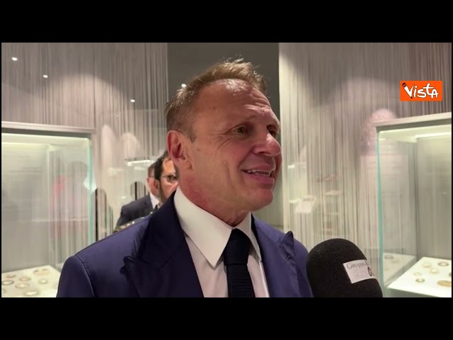 Etichetta tricolore vino, Lollobrigida: Bollinatura che garantisce origine italiana del prodotto