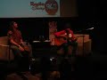cantando estrella de mar en el auditorio de radio disne