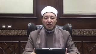 أعمل بالخارج ولي رواتب مجمعة متأخرة فهل عليها زكاة؟