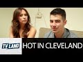 Jennifer Love Hewitt & Joe Jonas on Hot in Cleveland