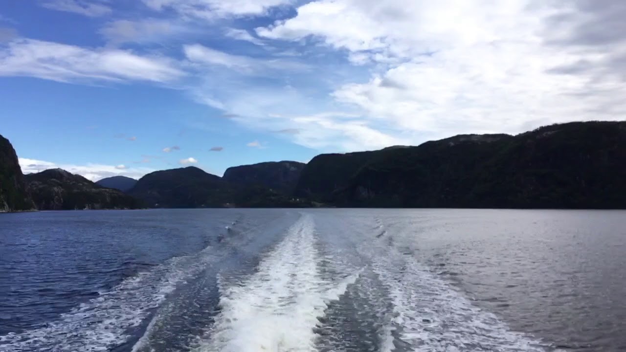 Cruising on Osterfjorden on the Fjordcruise Bergen – Mostraumen. Hyperlapse on iPhone SE.