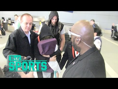 Ronda Rousey Refuses To Show Her Face At Airport