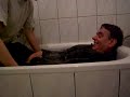 Andy hat Fun in der Badewanne