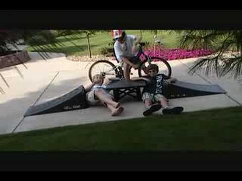 BMX VIDEOS, BIKES, TRICKS, STUNTS, CRASHES