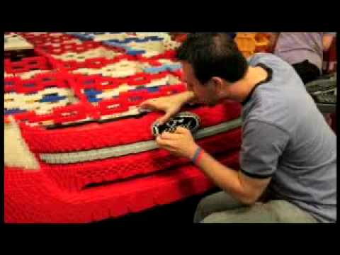  timelapse video of the making of the LEGO Explorer via Autoblog LEGO 