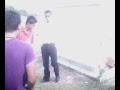 por andar apostando