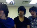 Joe Jonas and APPLESAUCE!