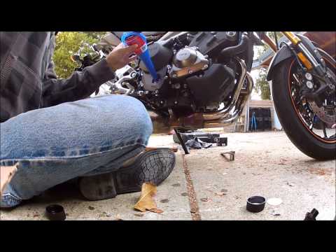 how to check engine oil in fz