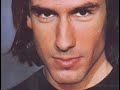 El mejor gaitero y flautista del mundo. Gracias por tu indescriptible y maravillosa música.Te admiro mucho y te veré el 18 de noviebre en concierto en Buenos Aires Gracias desde el corazón por venir a Argentina. Any Adrover-cantante música celta argentina ainne2005.tripod.com
