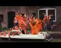 Maximum Support oefent de Huldiging