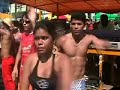 Turma dan�ando boi no chap�o