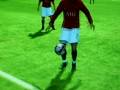 Cristiano Ronaldo Around the world keepy upies fifa09
