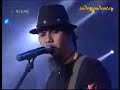 the rock feat cinta laura-umbrella