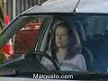 MULHER FAZENDO BALIZA