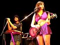 Javiera Mena y Lucas Marti - Sol de Invierno (en vivo)