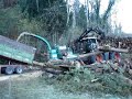 Claas Xerion mit Holzhacker