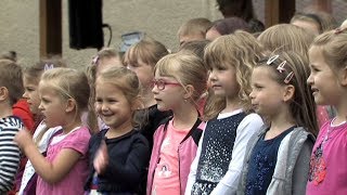 MŠ Hálkova uspořádala zahradní slavnost