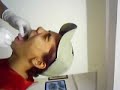 Costinha Colocando Piercing