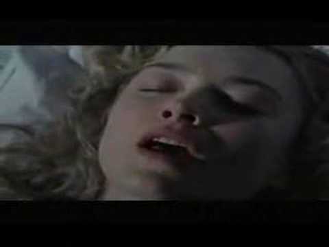 erotic - The Count (Marc Warren) pays a visit to Lucy (Sophia Myles) in Dracula (TV-2006)