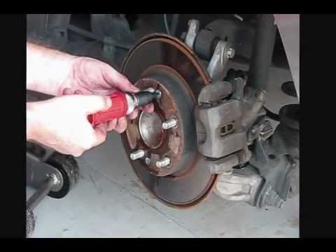 How to replace brake pads and rotors on Honda Civic 2007 part3