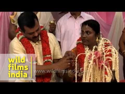 how to involve family in wedding ceremony