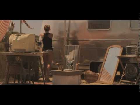 Lacrime - Regia Marco Salom Casa di Produzione Angel Film Compra il singolo su iTunes: http://itunes.apple.com/it/album/tra-passione-e-lacrime/id454604781?i=454604784.
