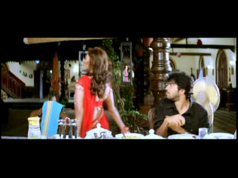 manjari phadnis kiss - http://manjarifadnisfanclub.blogspot.com/