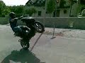 tommy impazzito con lo scooter