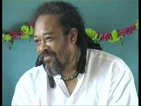 Mooji Video: Becoming Comfortable With the Unkown
