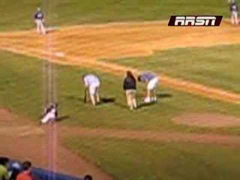 Roscoe vs. Shot - The Dizzy Bat Race