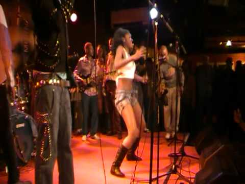 César NGADI : Ladins chante Werrason (4) César NGADI : Ladins chante Werrason (4)