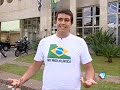 Especialistas e ambientalistas não possuem ainda um consenso em relação à melhor forma de atacar o problema dos resíduos plásticos, seja por falta de estudos científicos conclusivos ou pela grande pressão da indústria que movimenta mais de 18 bilhões de dólares. O que se sabe ao certo é que a falta de consciência é uma das grandes causas.