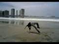 videos de pirueta de 5 vueltas en la playa !!!