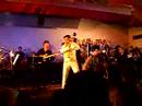 rockig ging es am 31.5.08 in hamburg zu: zusammen mit shelvis 
und fabio men�ndez spielen die jungen symphoniker
hamburg + friends ein 70er-jahre-konzert des king of
rock'n'roll nach.