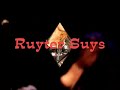 Female-Guitar-Player