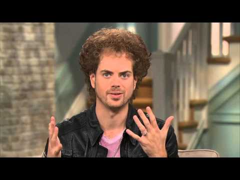 American Idol Alum Pushes Past Barriers