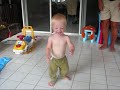 Eerste stapjes Luca op Aruba 18 Augustus 2008