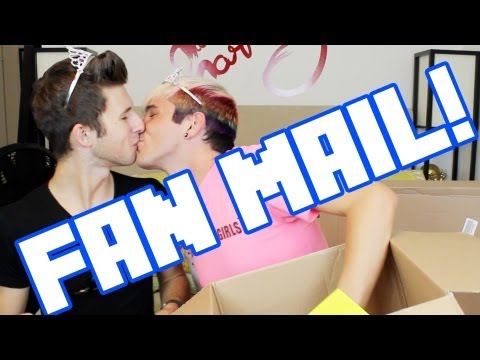 OUR FIRST FAN MAIL VLOG!