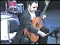 Mart�n Madrigal playing \"Mexicaine\"