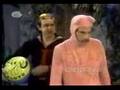 Quico na festa a fantasia com a pantera cor de rosa