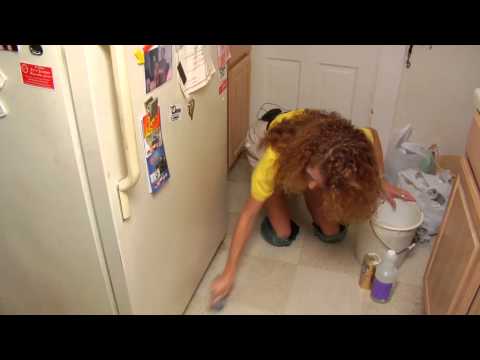 video-linktoworks-How to Clean Kitchen Tile