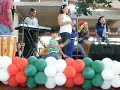 DIEGO TOCANDO LA TAMBORA SABADO FAMILIAR NAVIDENO COLEGIO ARAGUANEY 2009