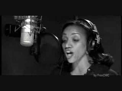 Frenchiic - Sister Sledge and VIP guest stars in 2001 for the