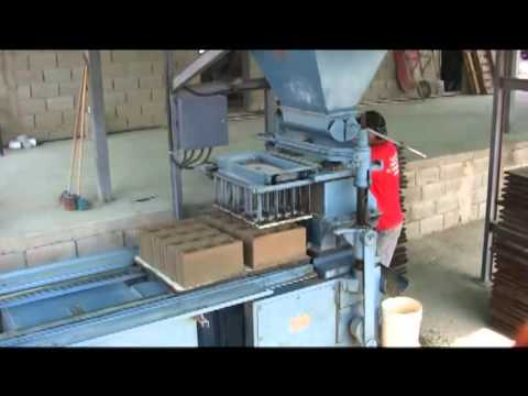 maquinaria para hacer blocks - Metalmecaica en General; Fabricacion y Repotenciacion de Maquinas para hacer Bloques de Concreto, Mezcladora, Transporte, Moldes, Tolvas, Carretillas y Molinos.