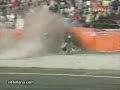 Motociclista se salva por poco en carrera de motos