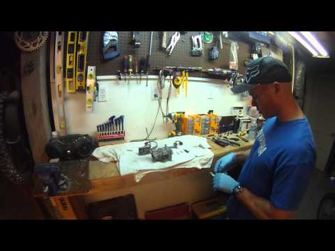 how to remove yz250 seat