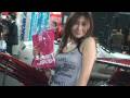 福岡オートサロン 2009 黒の網タイツ美女!!