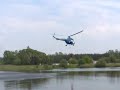 Helikopter nabiera wode