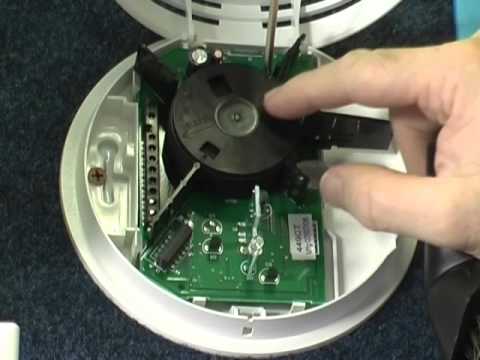 how to whiten smoke detectors