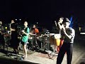 i funkallisto live al porto di policastro durante 1 improvvisazione con l'artista di strada giacomo